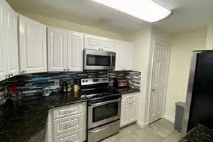 1950 Summer Club Dr, Oviedo, FL 32765 - Photo 9