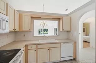 531 NW Broken Oak Trail, Jensen Beach, FL 34957 - Photo 7