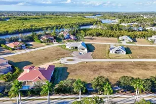 133 SE Via Lago Cervaro, Port Saint Lucie, FL 34952 - Photo 1