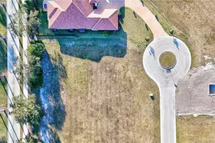 133 SE Via Lago Cervaro, Port Saint Lucie, FL 34952 - Photo 1