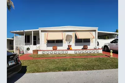 215 SE Trafalgar Terrace, Stuart, FL 34994 - Photo 1