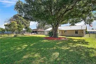 2481 SE Calusa Ave, Port Saint Lucie, FL 34952 - Photo 17