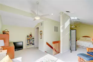 233 NE Edgewater Dr, Stuart, FL 34996 - Photo 47