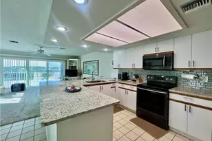 2486 Harbour Cove Dr, Hutchinson Island, FL 34949 - Photo 7