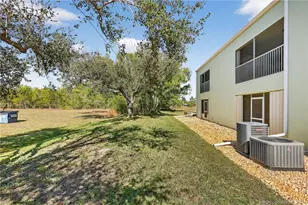 2084 SE Wild Meadow Cir, Port Saint Lucie, FL 34952 - Photo 25