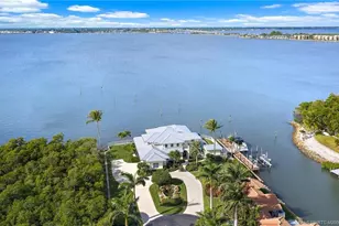 4105 NE Rigel's Cove Way, Jensen Beach, FL 34957 - Photo 5