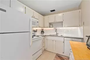 2600 SE Ocean Blvd, Stuart, FL 34996 - Photo 7