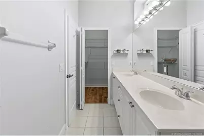 543 NE Canoe Park Circle, Port Saint Lucie, FL 34983 - Photo 9