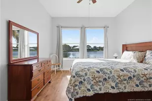 543 NE Canoe Park Cir, Port Saint Lucie, FL 34983 - Photo 7