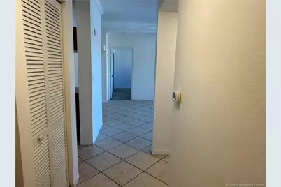 6458 Emerald Dunes Drive #302, West Palm Beach, FL 33411 - Photo 3