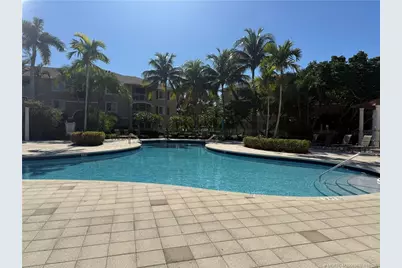 6458 Emerald Dunes Drive #302, West Palm Beach, FL 33411 - Photo 19