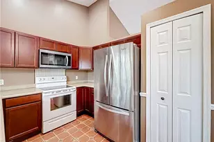 974 SW Worcester Ln, Port Saint Lucie, FL 34953 - Photo 7