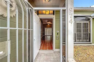 974 SW Worcester Ln, Port Saint Lucie, FL 34953 - Photo 11