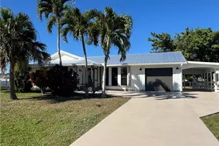 981 SW Bay State Rd, Port Saint Lucie, FL 34953 - Photo 1