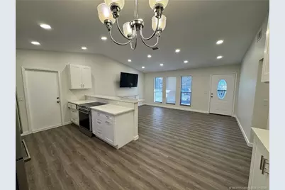 981 SW Bay State Road, Port Saint Lucie, FL 34953 - Photo 5