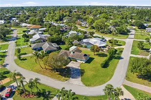 2905 SE Glasgow Dr, Stuart, FL 34997 - Photo 35