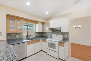 2905 SE Glasgow Dr, Stuart, FL 34997 - Photo 15