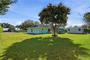 2905 SE Glasgow Dr, Stuart, FL 34997 - Photo 27