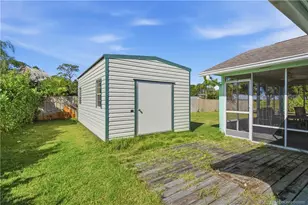 2905 SE Glasgow Dr, Stuart, FL 34997 - Photo 31