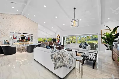 6266 SE Oakmont Place, Stuart, FL 34997 - Photo 11