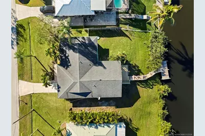 643 SE Harborview Drive, Port Saint Lucie, FL 34983 - Photo 21