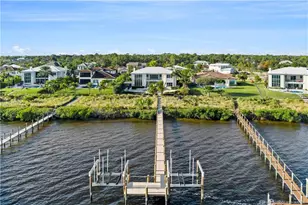 3042 NW Radcliffe Way, Palm City, FL 34990 - Photo 3