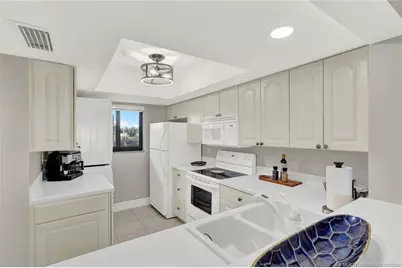 10152 S Ocean Drive #213B, Jensen Beach, FL 34957 - Photo 9