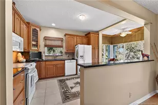 12415 Harbour Ridge Blvd, Palm City, FL 34990 - Photo 11