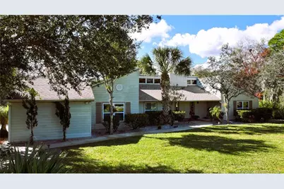 1672 SW Sandtrap Crescent, Palm City, FL 34990 - Photo 5