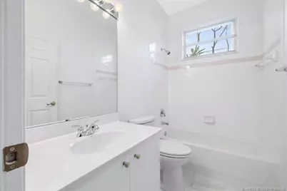 1052 SE Westminster Place, Stuart, FL 34997 - Photo 29