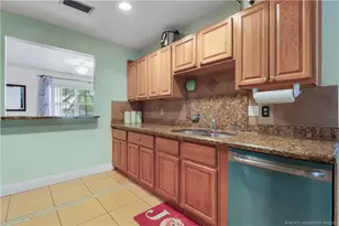 401 SW Ewing Ave, Port Saint Lucie, FL 34983 - Photo 9