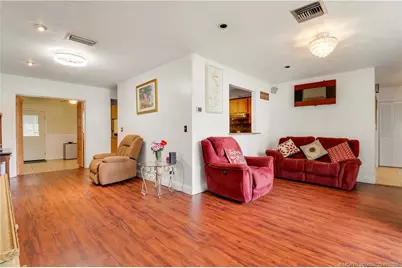 401 SW Ewing Avenue, Port Saint Lucie, FL 34983 - Photo 5