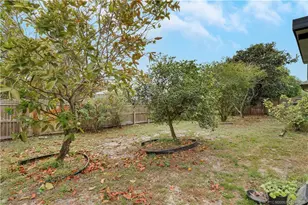 401 SW Ewing Ave, Port Saint Lucie, FL 34983 - Photo 35