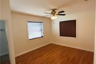 2031 SE Jackson St, Stuart, FL 34997 - Photo 9