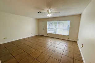 2031 SE Jackson St, Stuart, FL 34997 - Photo 3