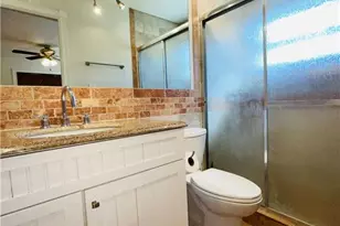 2031 SE Jackson St, Stuart, FL 34997 - Photo 11