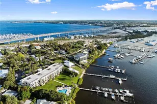 625 NW North River Dr, Stuart, FL 34994 - Photo 49