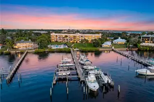 625 NW North River Dr, Stuart, FL 34994 - Photo 1