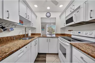 5335 SE Miles Grant Road #H206, Stuart, FL 34997 - Photo 13