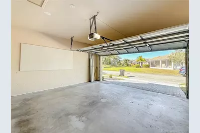 211 SW Deleon Springs Drive, Port Saint Lucie, FL 34986 - Photo 41