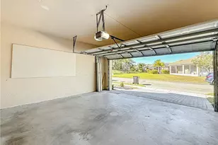 211 SW Deleon Springs Dr, Port Saint Lucie, FL 34986 - Photo 41