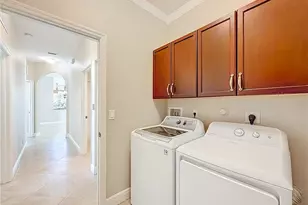 211 SW Deleon Springs Dr, Port Saint Lucie, FL 34986 - Photo 7