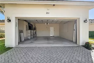 211 SW Deleon Springs Dr, Port Saint Lucie, FL 34986 - Photo 45