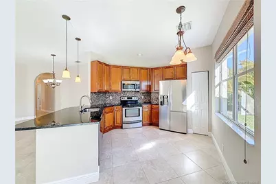 211 SW Deleon Springs Drive, Port Saint Lucie, FL 34986 - Photo 11