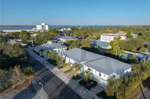 411 SE High School Ave, Stuart, FL 34994 - Photo 5