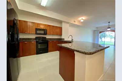 59 SE Palermo Court #102, Stuart, FL 34994 - Photo 5