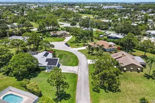2916 SE Paramount Pl, Stuart, FL 34997 - Photo 37