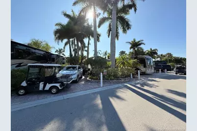 462 NW Sandtrap Lane, Port Saint Lucie, FL 34986 - Photo 21