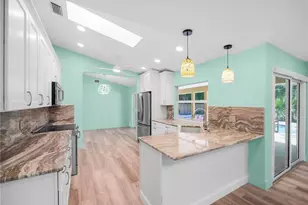 3055 SE Glasgow Dr, Stuart, FL 34997 - Photo 9