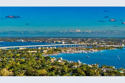 1103 NW Pine Lake Drive, Stuart, FL 34994 - Photo 11